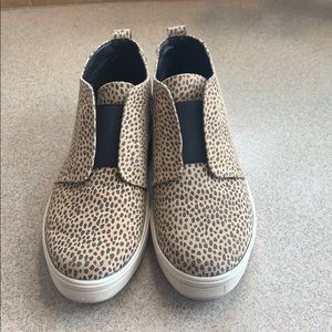 Leopard shoes